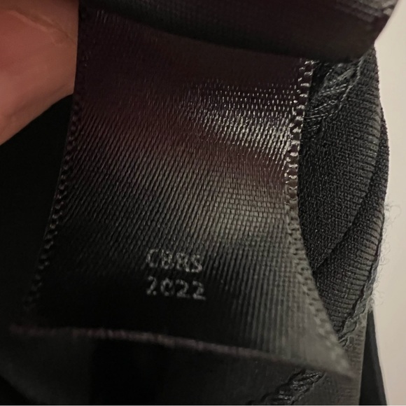 St. John Emma Cropped Black Dress Pants Trousers size 10 - Picture 13 of 14